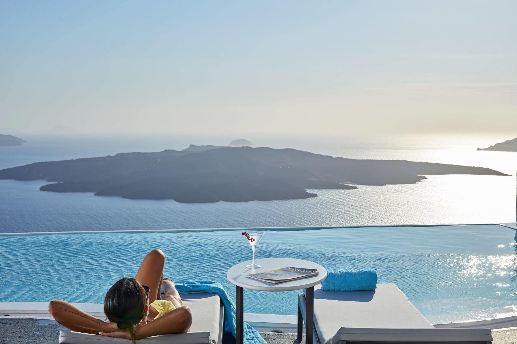 Cosmopolitan Suites - Small Luxury Hotels Of The World Fira  Extérieur photo